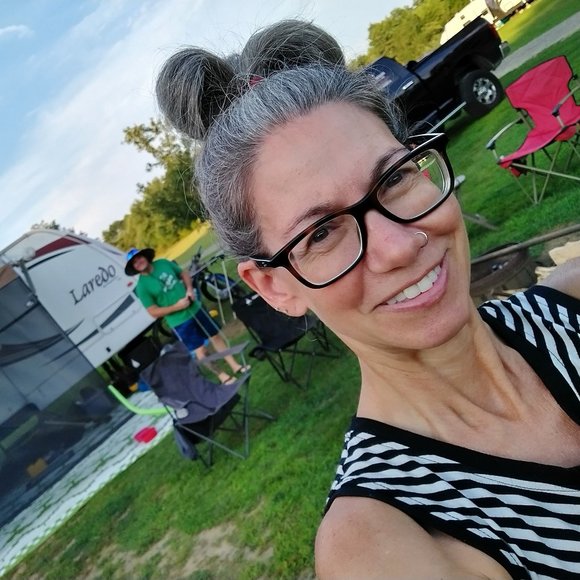 Meet your Posher, Cindy - Picture 9 of 11